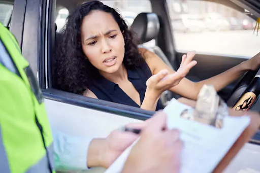 what happens if you miss court for a traffic ticket